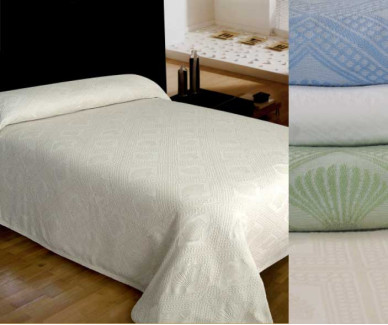 96" x 116" Avalon Bedspread, Full Size - Green
