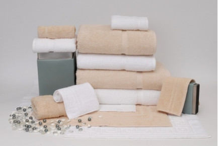27" x 50" 14 lb. Crown Touch™ White Hotel Bath Towel