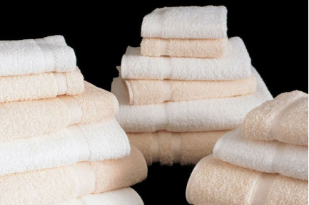 30" x 60" 20 lb. Ecru/Beige Martex Brentwood Bath Towels